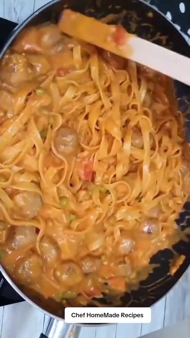 Easy Creamy Sausage Tagliatelle Recipe for Dinner
